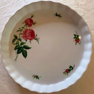 EUC~Christineholm Porcelain Rose Pattern Quiche Tart Pie Plate 9.5" Baking Dish